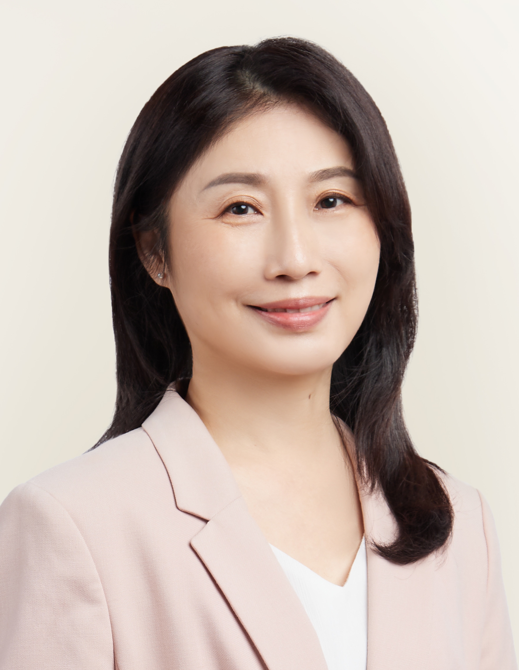 李晶菁  LEE CHIN CHING